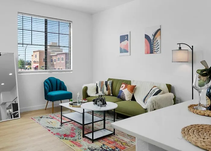 Apartment Cozysuites By The Stadium W Pool 09 *